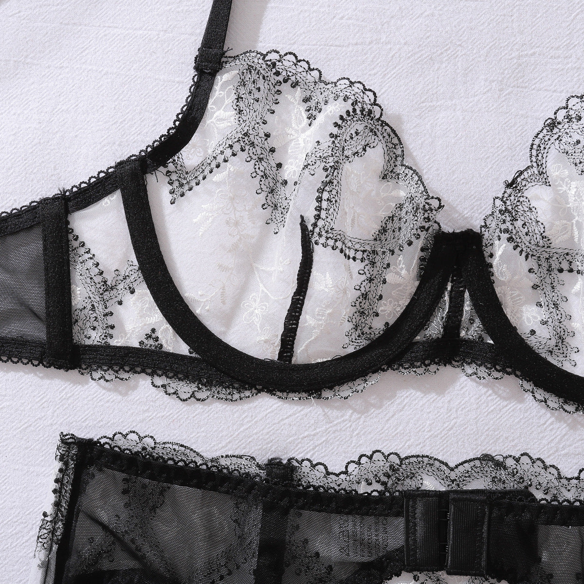 Love Contrast Color See through Embroidery Body Shaping Sexy Three Point Underwear Split Set