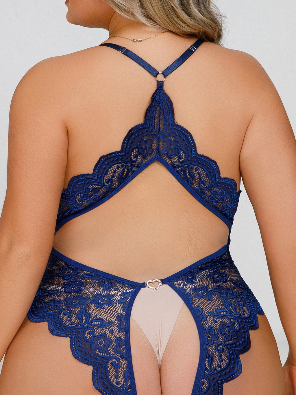 Plus Size Sexy Cutout Lace Halter