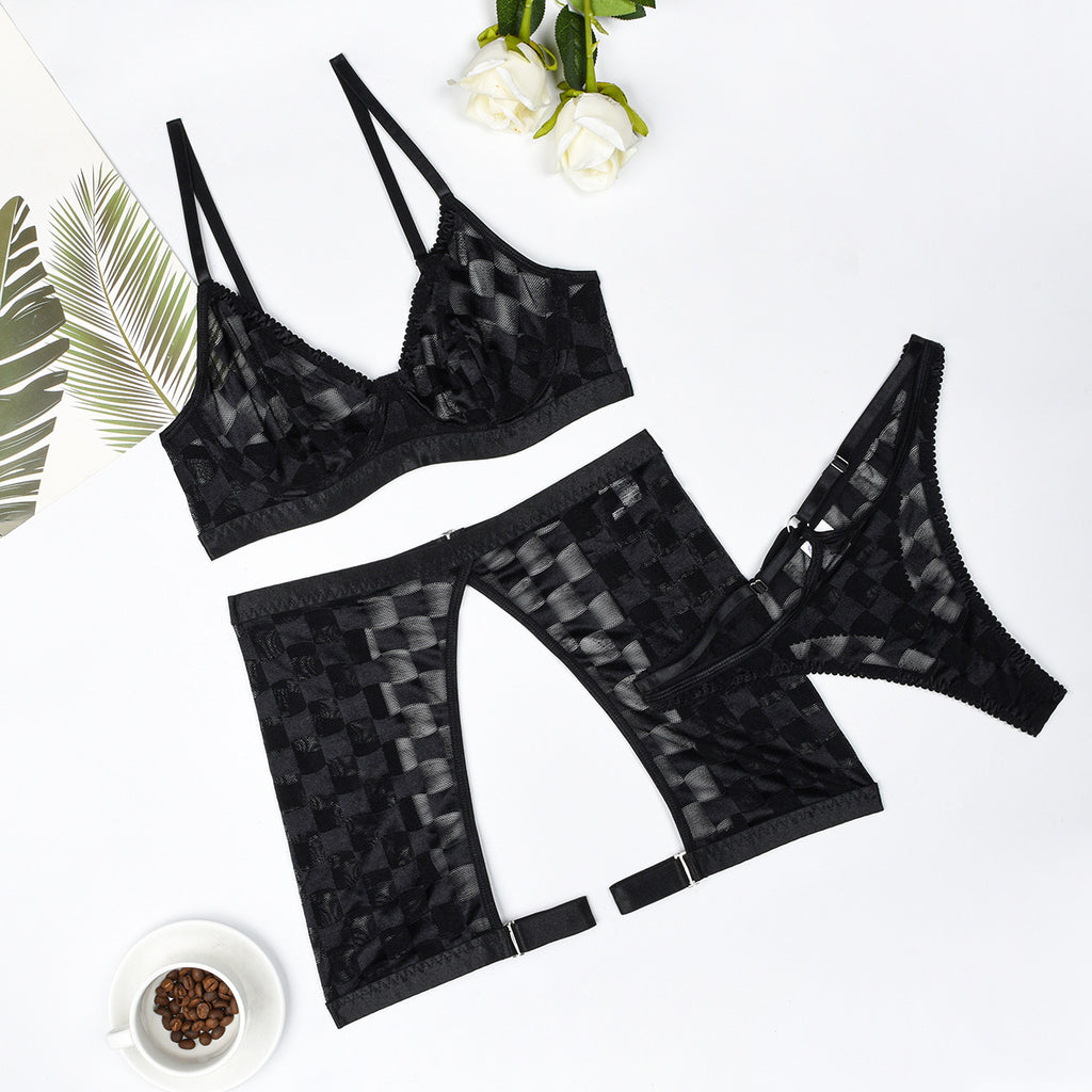 Comfortable Mesh Mesh Sexy Underwear Three Piece Set