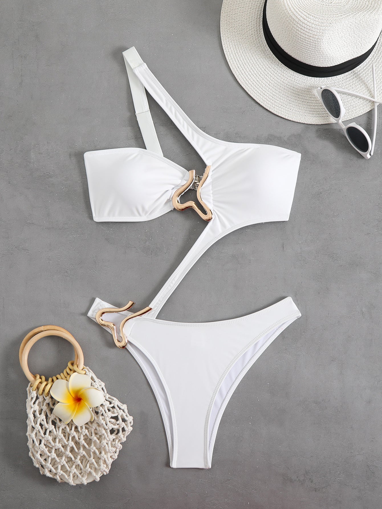 Solid Color Sexy Cutout One Piece Shaped Swimsuit Swimwear Bikini