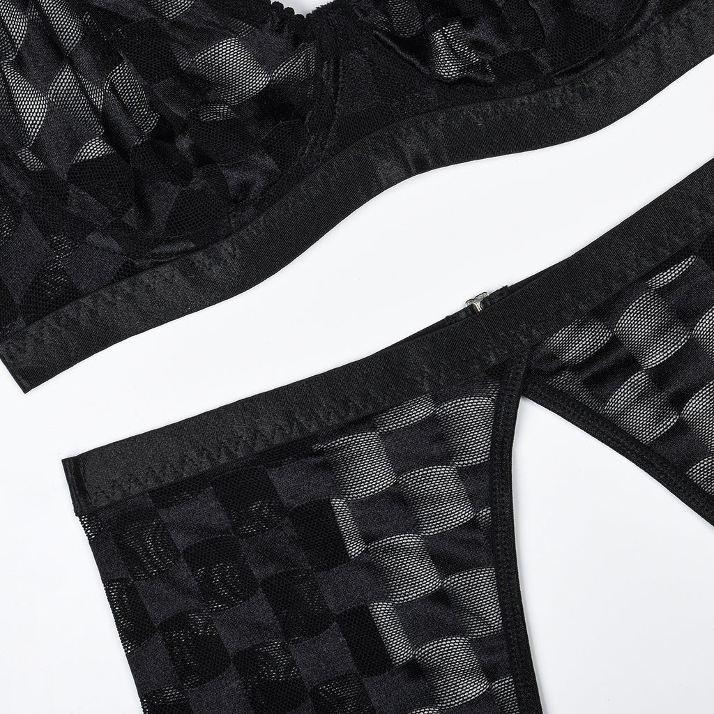 Comfortable Mesh Mesh Sexy Underwear Three Piece Set